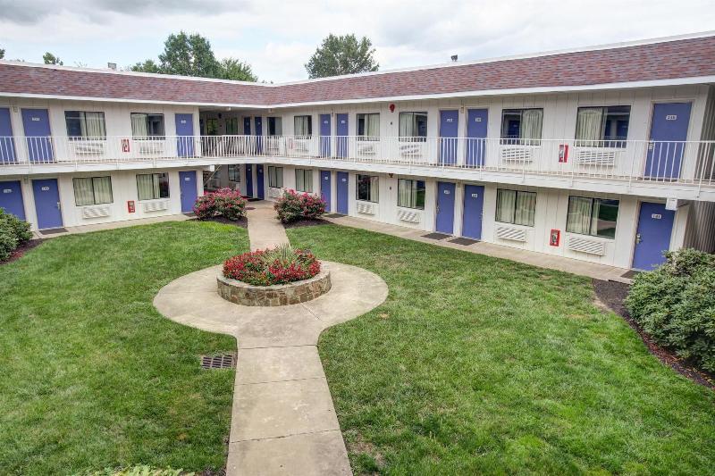 Motel 6 Elkton, Md