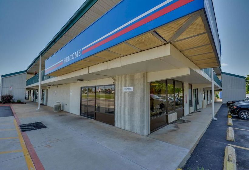 Motel 6 Huntsville - Madison