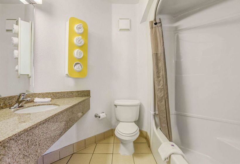 Motel 6 Lemoore, Ca