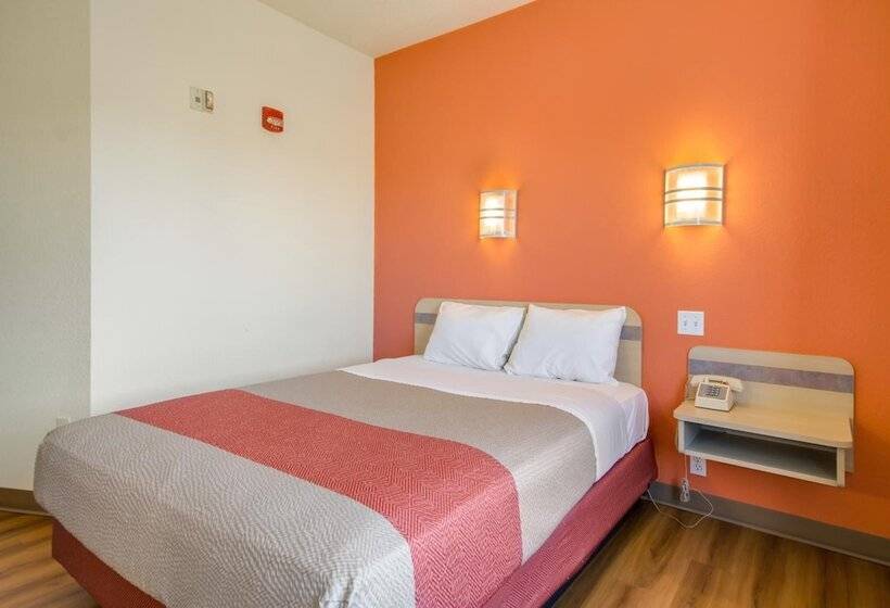Motel 6 Lemoore, Ca