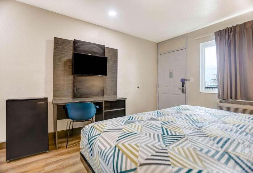 Motel 6 San Bernardino, Ca   South