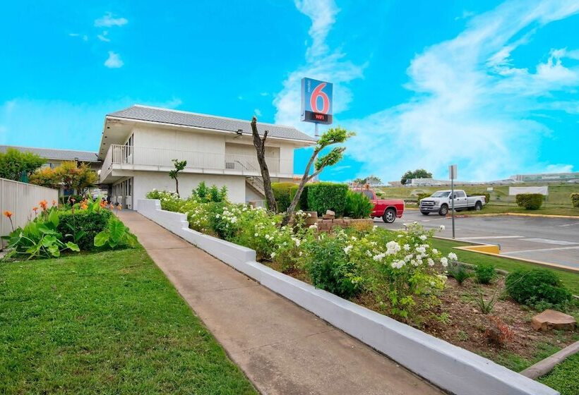 Motel 6austin, Tx  North