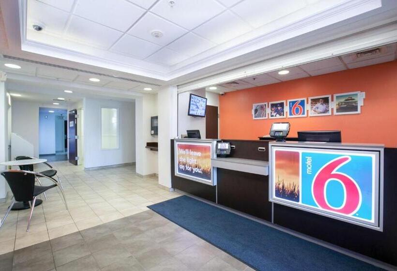 Motel 6brooklyn Center, Mn  Minneapolis