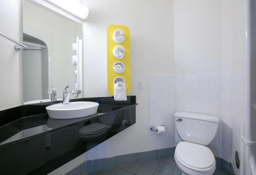 Motel 6brooklyn Center, Mn  Minneapolis