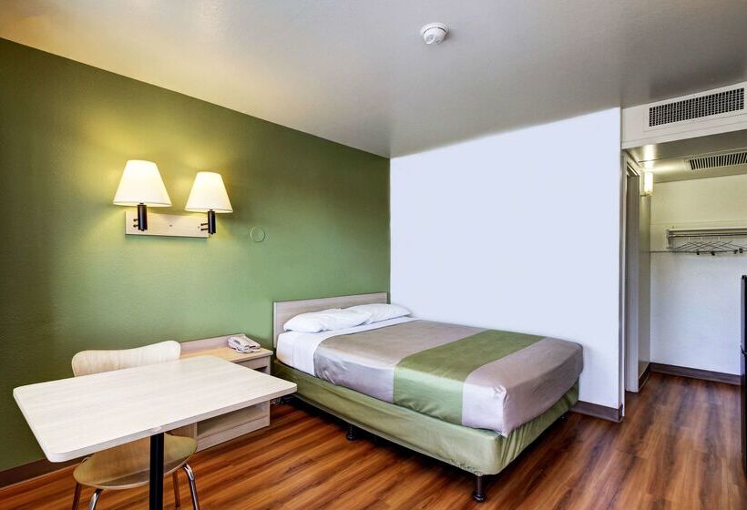 מוטל Econo Lodge Midvale