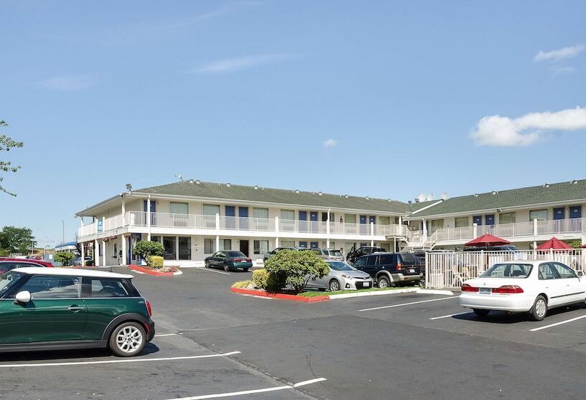 Motel 6tacoma, Wa  South