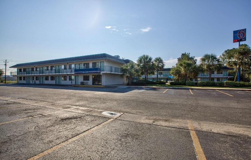Motel 6valdosta, Ga  University