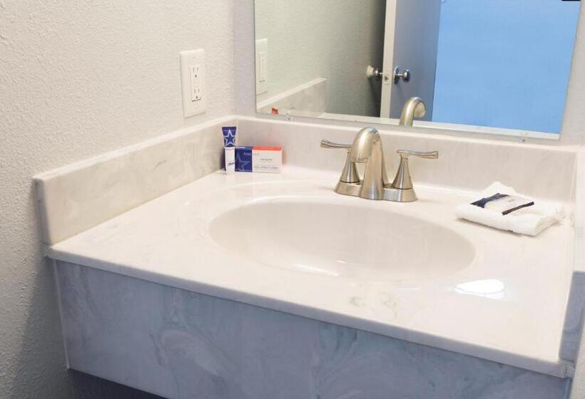 מוטל Americas Best Value Inn East Peoria