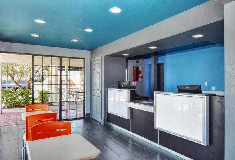 モーテル Vagabond Inn Buttonwillow North I 5