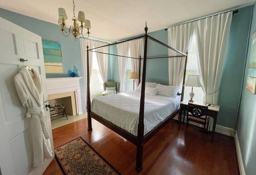 تختخواب و صبحانه Meadows Inn