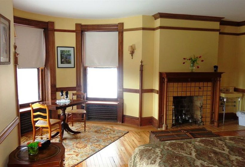 مبيت وإفطار Overlook Mansion