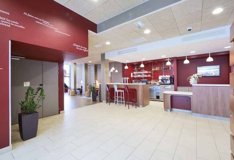 בית מלון כפרי Campanile La Roche Sur Yon Centre Gare