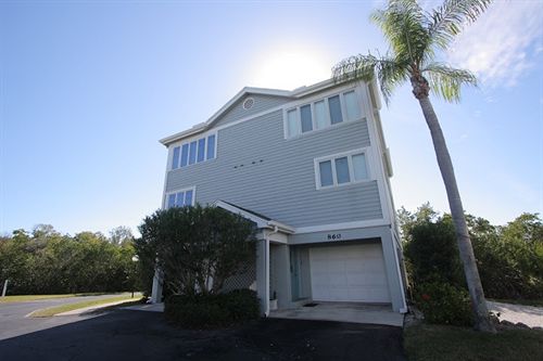 فندق Cedars Tennis Resort & Club