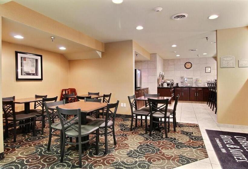 فندق Amerivu Inn And Suites   Crookston