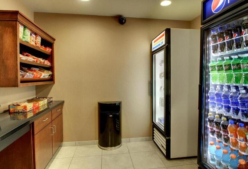 בית מלון כפרי Cobblestone Inn & Suites   Harper