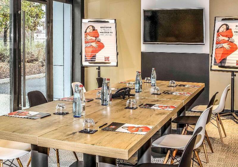 فندق Ibis Saintgenispouilly Geneve