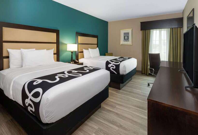 בית מלון כפרי La Quinta Inn & Suites By Wyndham Durant