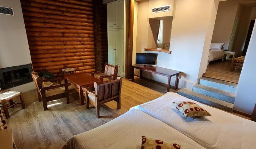 هتل Manthos Mountain Resort & Spa