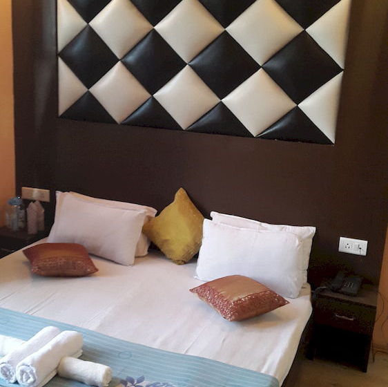 فندق New Prince Inn