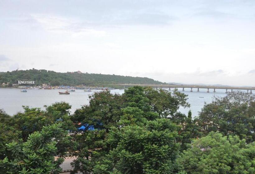 فندق Panaji Residency