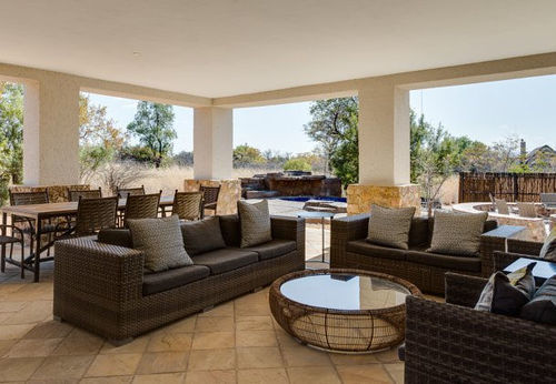 בית מלון כפרי Protea Zebula Lodge