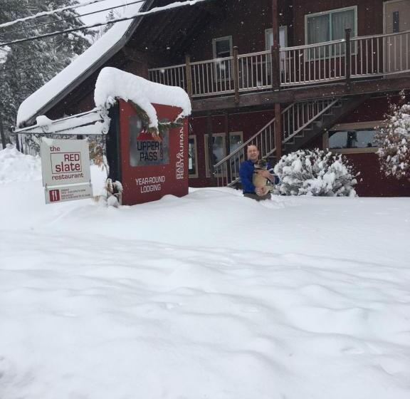 酒店 The Upper Pass Lodge At Magic Mountain