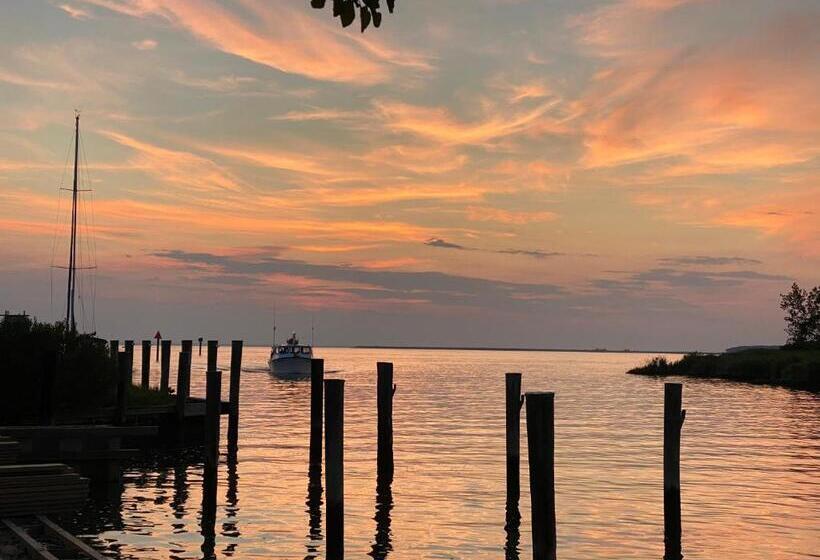 ホテル The Tilghman Island Inn