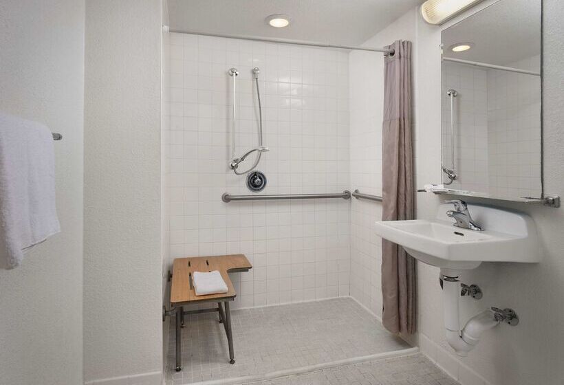 Motel 6 San Simeon, Ca  Hearst Castle Area