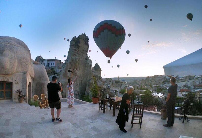 پانسیون Grand Cave Suites