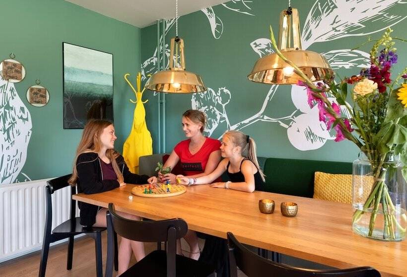 Stayokay Hostel Terschelling