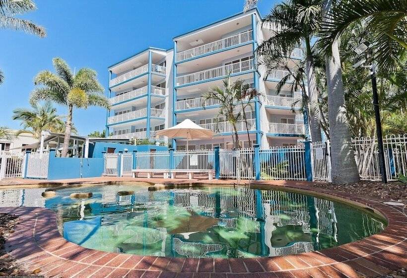 White Crest Apartments