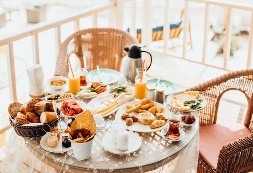 هتل Büyükada Loc Ada