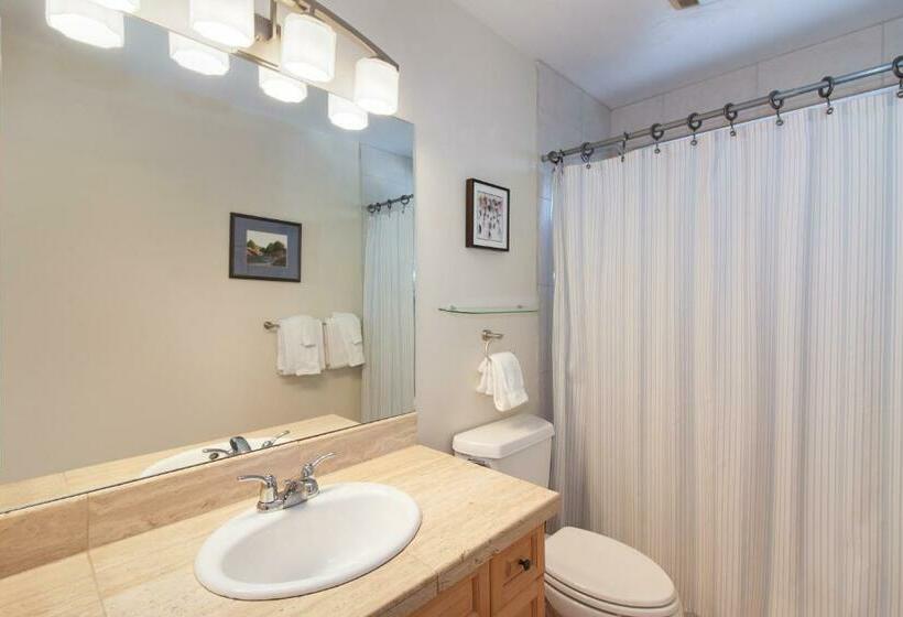 هتل Coronet Creek Retreat