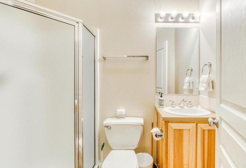 호텔 The Chefs Chalet At Collins Lake