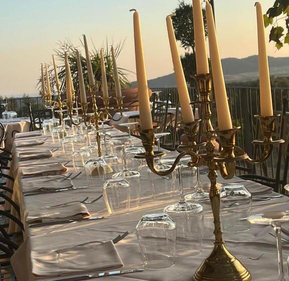 ホテル Agriturismo Cerrosughero
