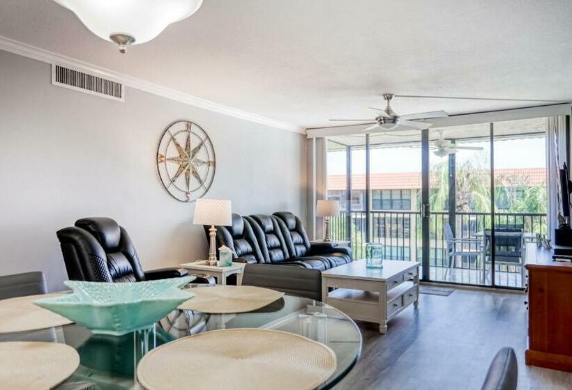 فندق Bay Mariner 428