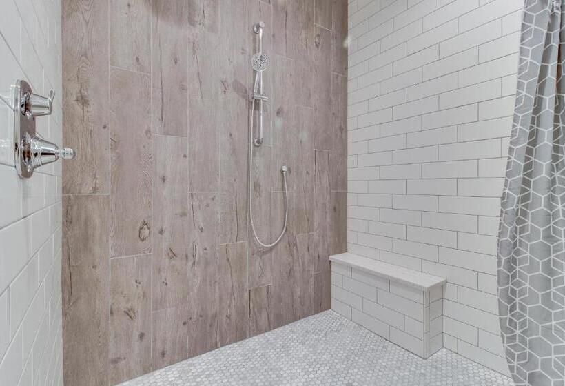 호텔 Johnson Street Studio