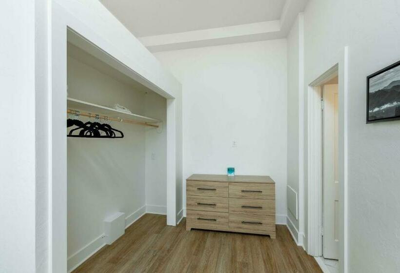 بنسيون Mt Block Unit 21 Jefferson