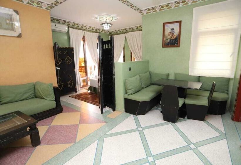 فندق Equi Palace & Spa