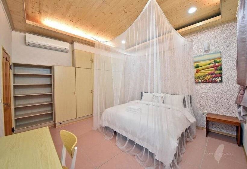 هتل Hillside Plot Inn