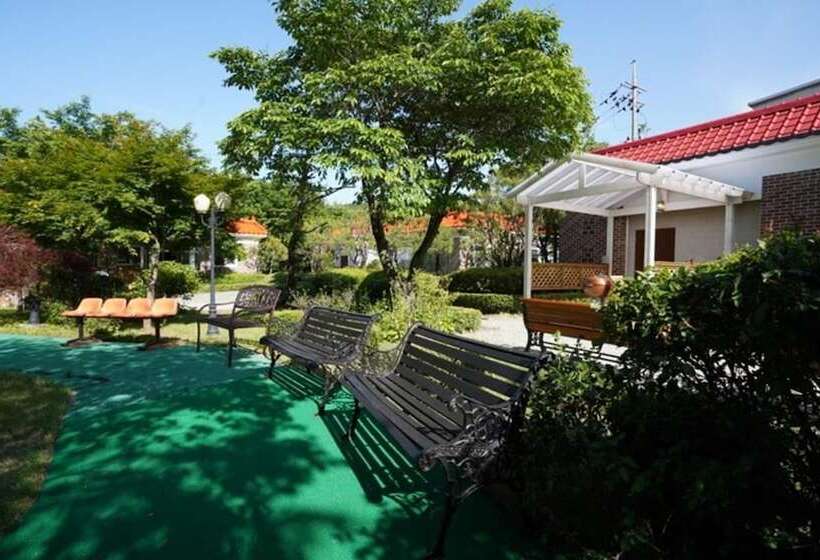 בית מלון כפרי Paju Welcome Felix Pension