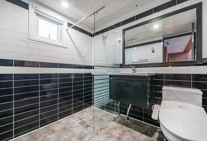 فندق Pohang Soyu Garden Pool Villa