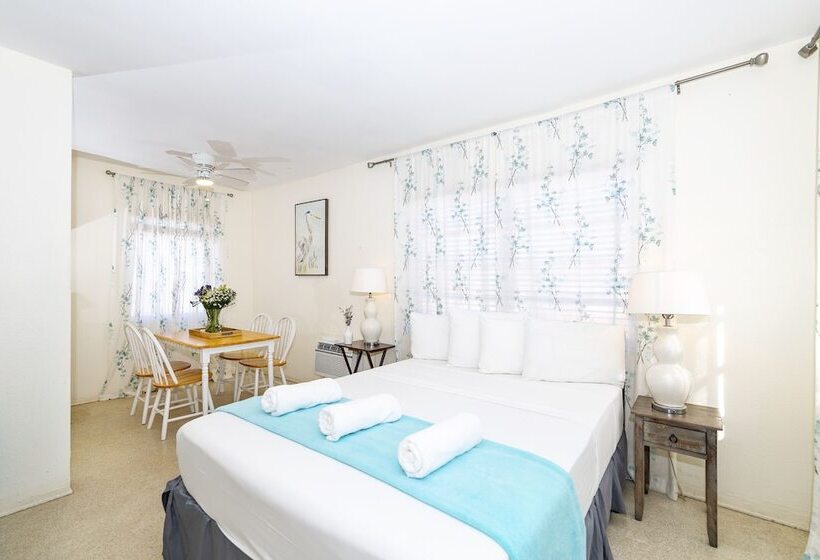 Tropic Isle Hotel And Apartment