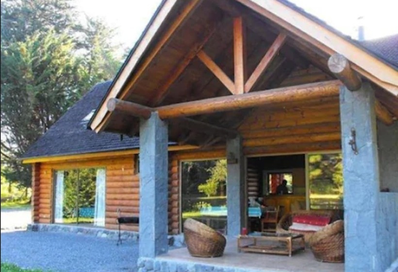 هتل Cabañas Casa Lago Villarrica