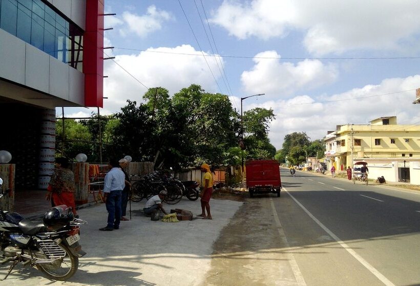 ホテル Dhanraj Residency