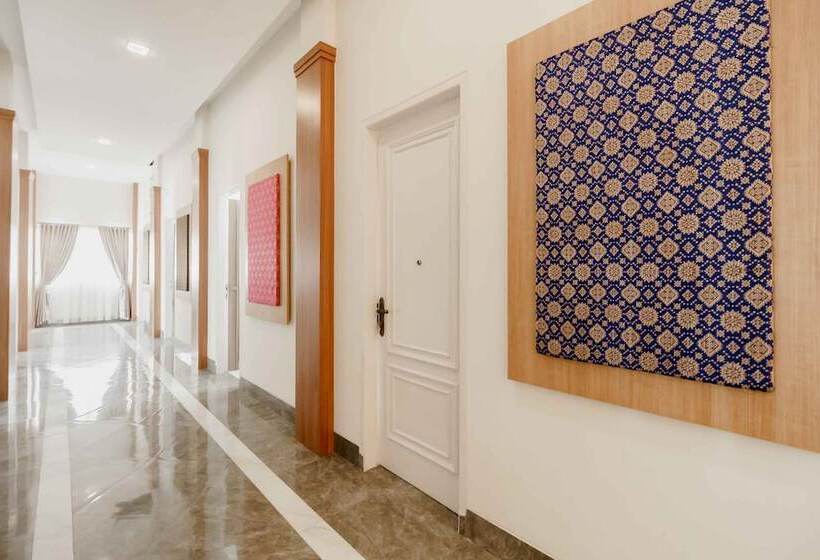 هتل Reddoorz Plus Syariah @ Jalan Dr Sutomo Padang