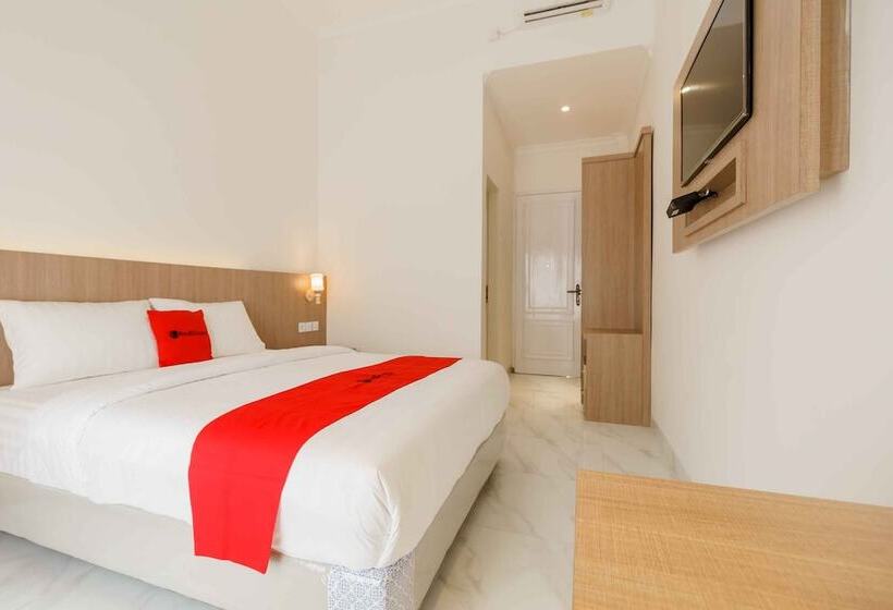 هتل Reddoorz Plus Syariah @ Jalan Dr Sutomo Padang