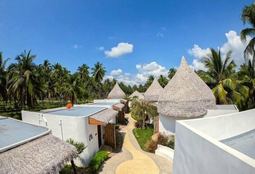 בית מלון כפרי Resto Sea Resort