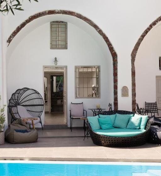 هتل The Museum Project Oia