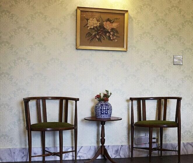 هتل Castle Of Hsuehyun